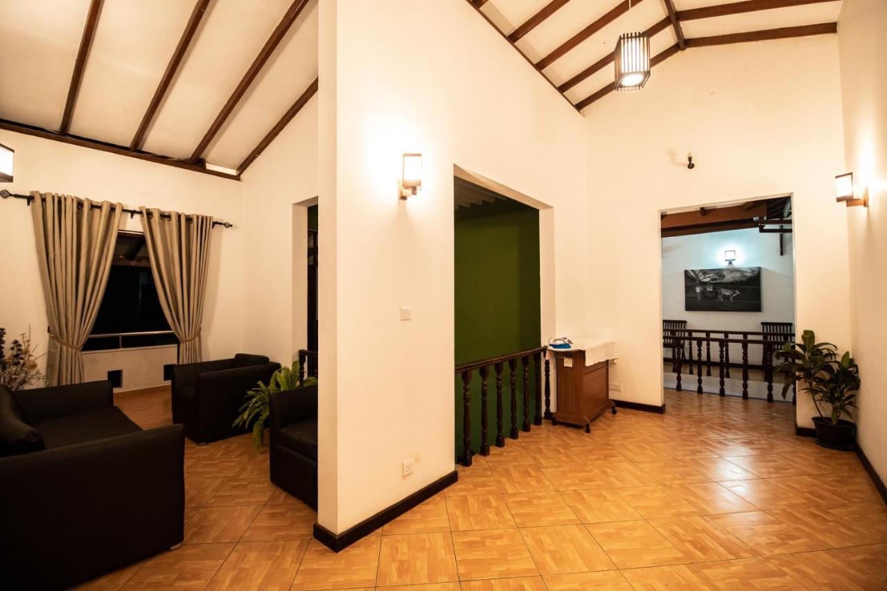 Shakuna Villa Hikkaduwa Exteriör bild